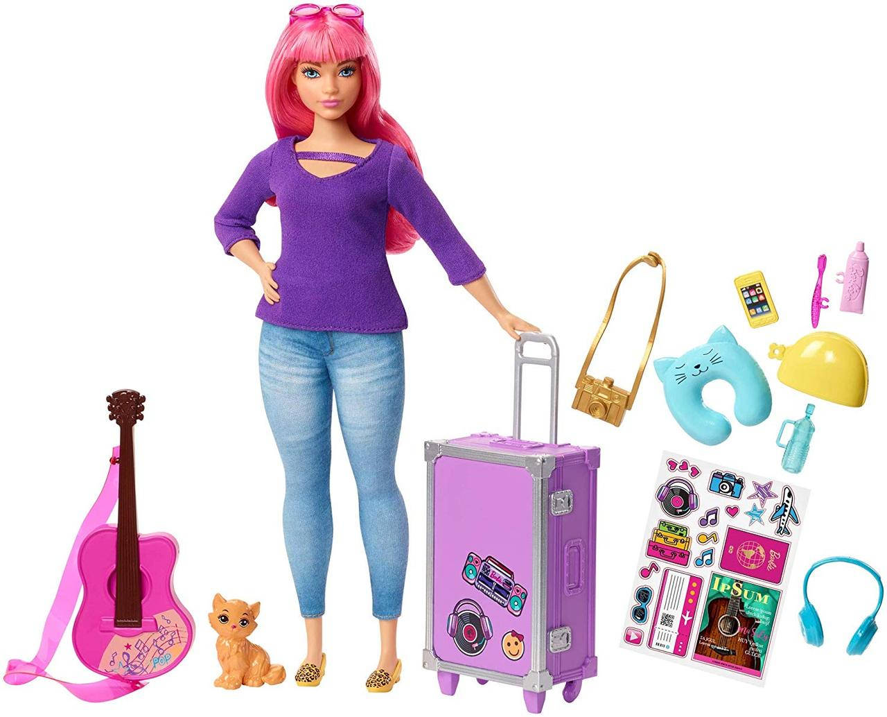 Кукла Барби Путешественница Дейзи Barbie Daisy Doll and Travel Set FWV26
Кукла Барби Путешественница Дейзи Barbie Daisy Doll and Travel Set FWV26