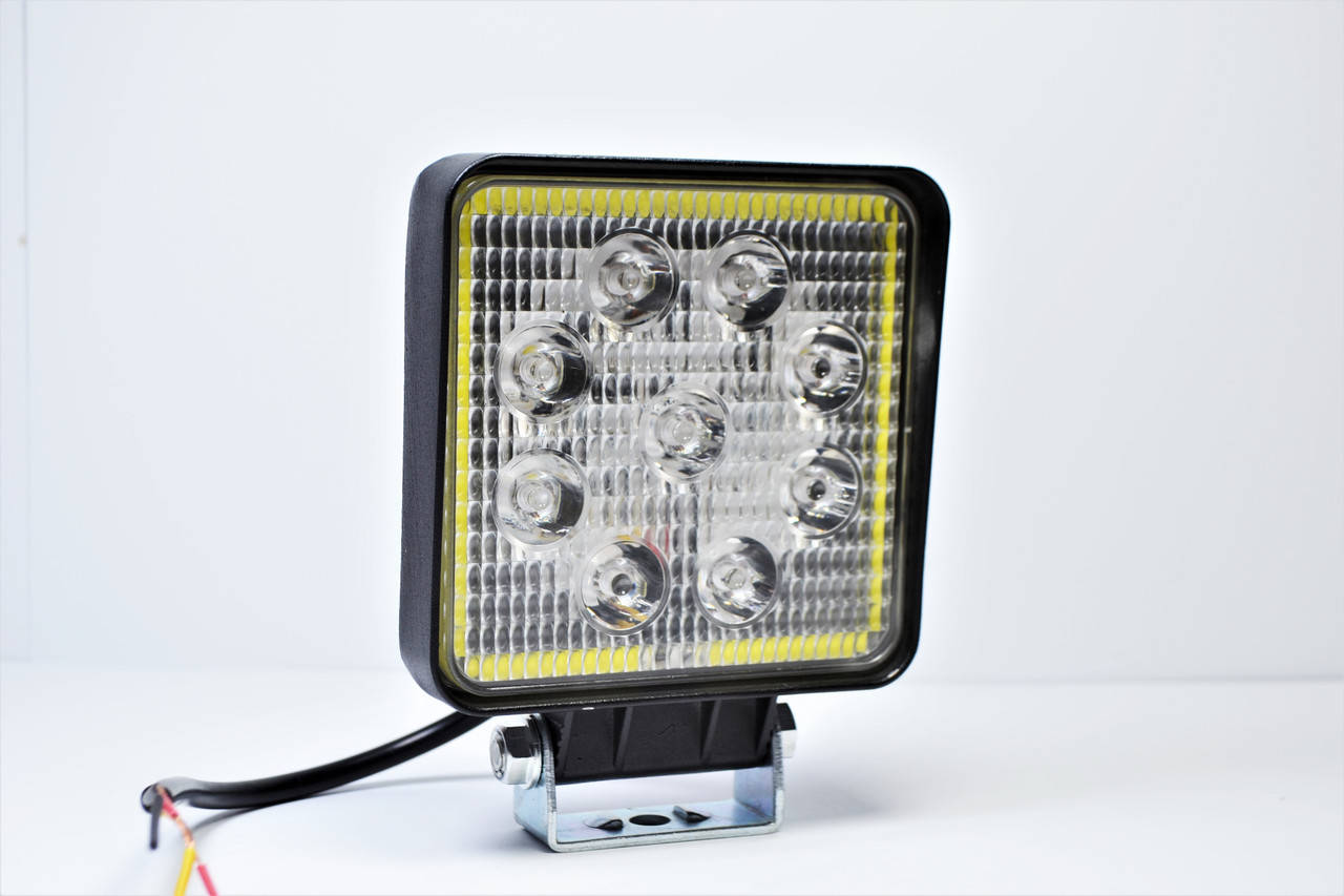 Светодиодная LED фара квадратная рабочая 27W/60° 27Вт,(3Вт*9ламп) Широкий луч, Ангельский глаз (NEW), Белый
Светодиодная LED фара квадратная рабочая 27W/60° 27Вт,(3Вт*9ламп) Широкий луч, Ангельский глаз (NEW), Белый