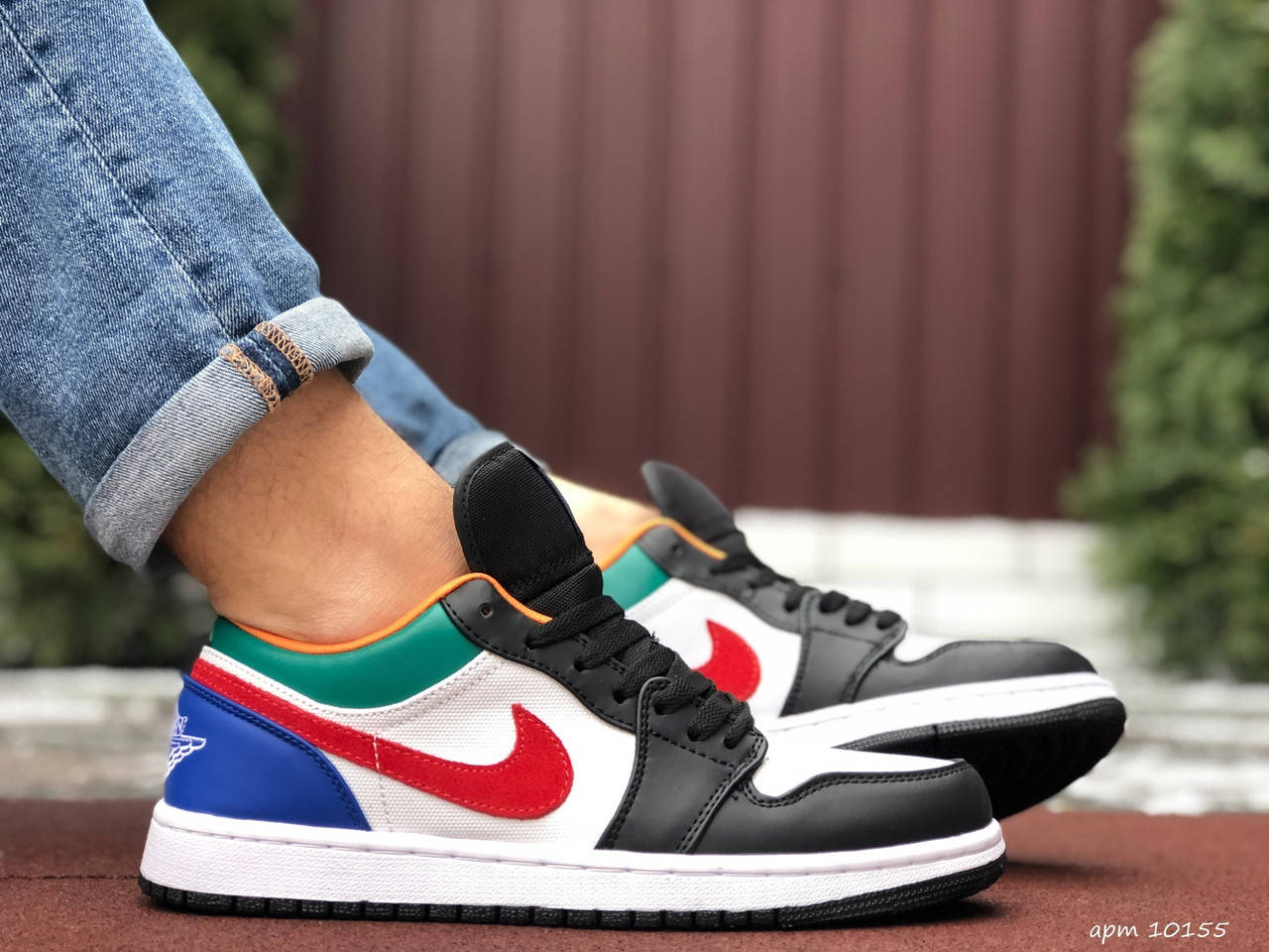 Мужские кроссовки Nike Air Jordan 1 Low белые с красным \ синие(Тлолько 44-й Размер), Белый
Мужские кроссовки Nike Air Jordan 1 Low белые с красным \ синие(Тлолько 44-й Размер), Белый