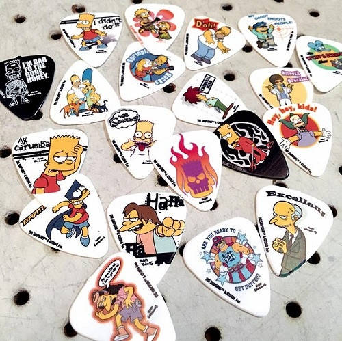 GROVER ALLMAN 524800 The Simpsons Медіатор 
GROVER ALLMAN 524800 The Simpsons Медіатор