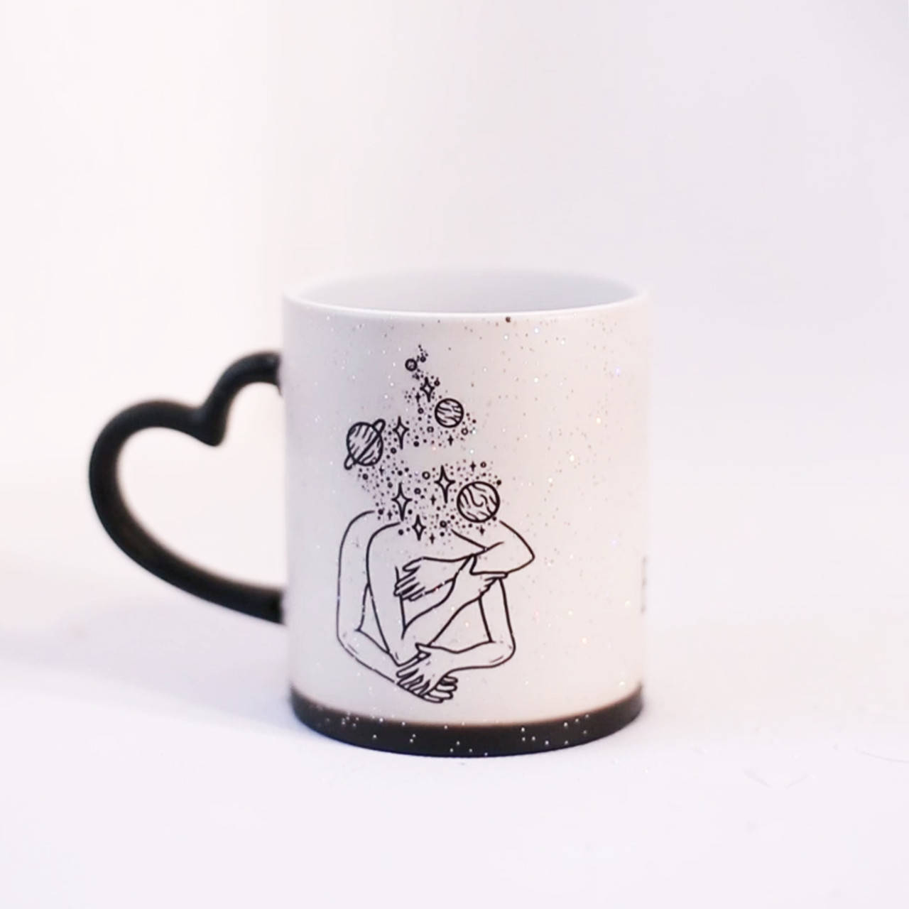 Чашка хамелеон для любимых "Ты моя вселенная" с декором, Черный
Чашка хамелеон для любимых "Ты моя вселенная" с декором, Черный