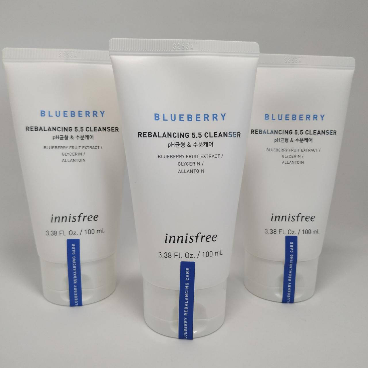 Innisfree Blueberry Rebalancing 5.5 Cleanser 100ml Балансирующая очищающая пенка с экстрактом черники
Innisfree Blueberry Rebalancing 5.5 Cleanser 100ml Балансирующая очищающая пенка с экстрактом черники