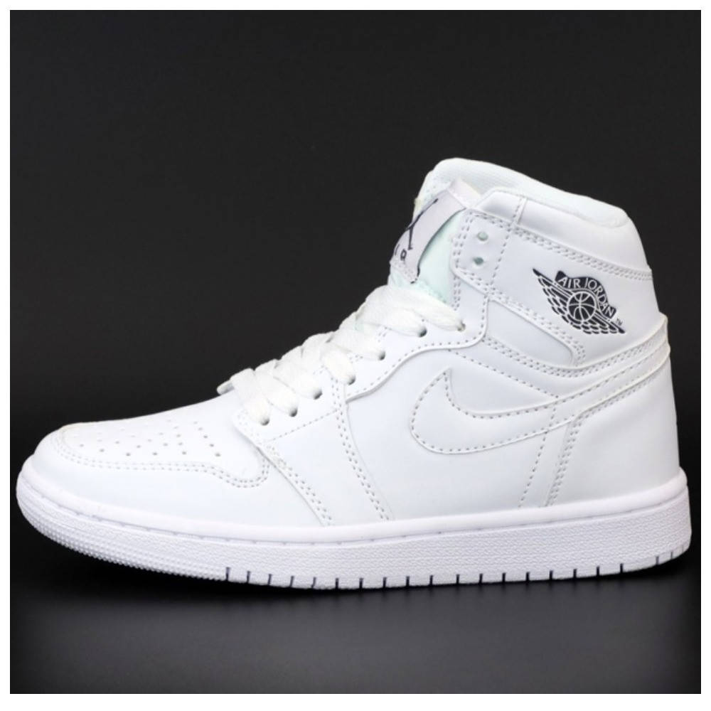 Мужские / женские кроссовки Nike Air Jordan 1 Retro High, белые кожаные кроссовки найк аир джордан 1 ретро, Белый
Мужские / женские кроссовки Nike Air Jordan 1 Retro High, белые кожаные кроссовки найк аир джордан 1 ретро, Белый