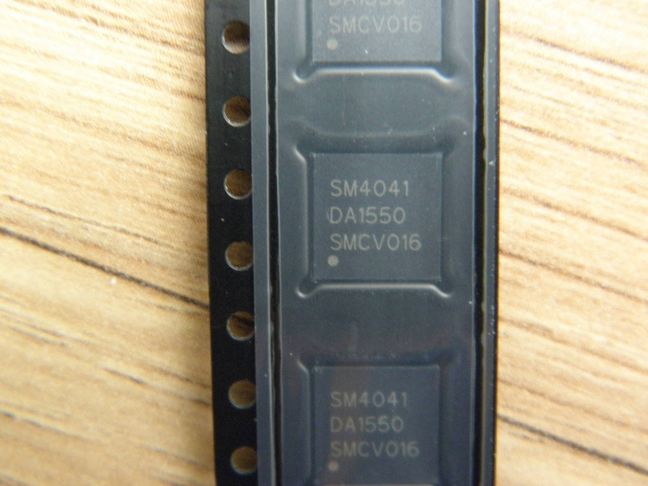 Микросхема SM4041
Микросхема SM4041