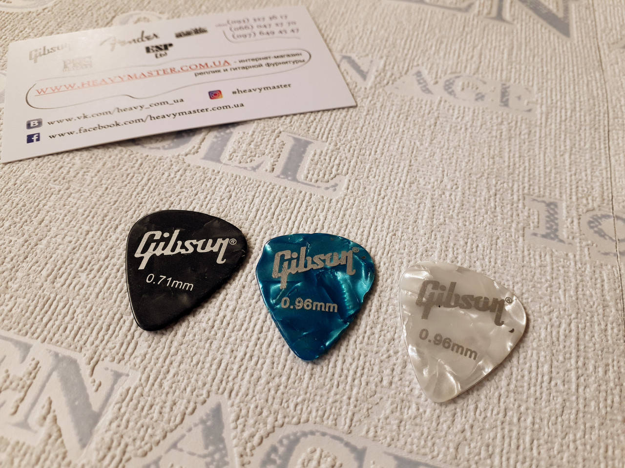 Медиатор медиаторы Gibson для гитары электрогитары простые медіатор електрогитари гитари
Медиатор медиаторы Gibson для гитары электрогитары простые медіатор електрогитари гитари