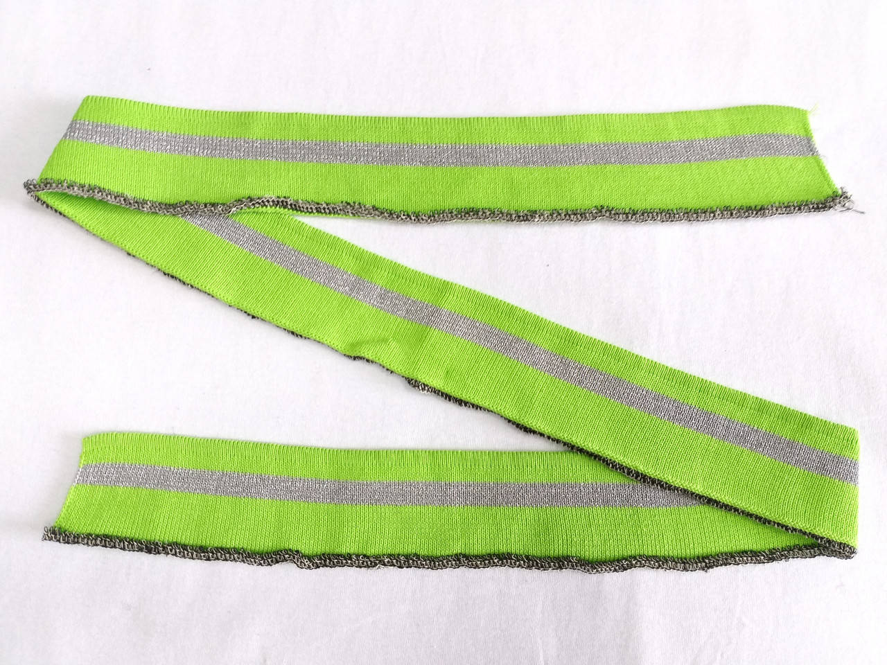 Резинка манжетная 4 см (салатный с люрексовой полосой серебро) (арт. 30592)
Резинка манжетная 4 см (салатный с люрексовой полосой серебро) (арт. 30592)