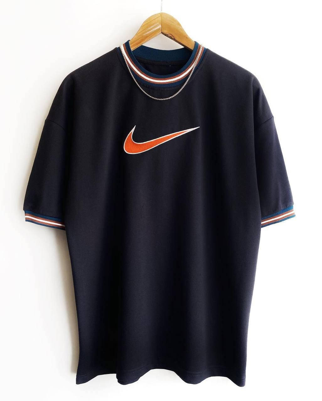 Унисекс Оверсайз Винтажная Футболка Nike Vintage (Retro) в Черном Цвете | Черная Футболка Найк Ретро Винтаж
Унисекс Оверсайз Винтажная Футболка Nike Vintage (Retro) в Черном Цвете | Черная Футболка Найк Ретро Винтаж