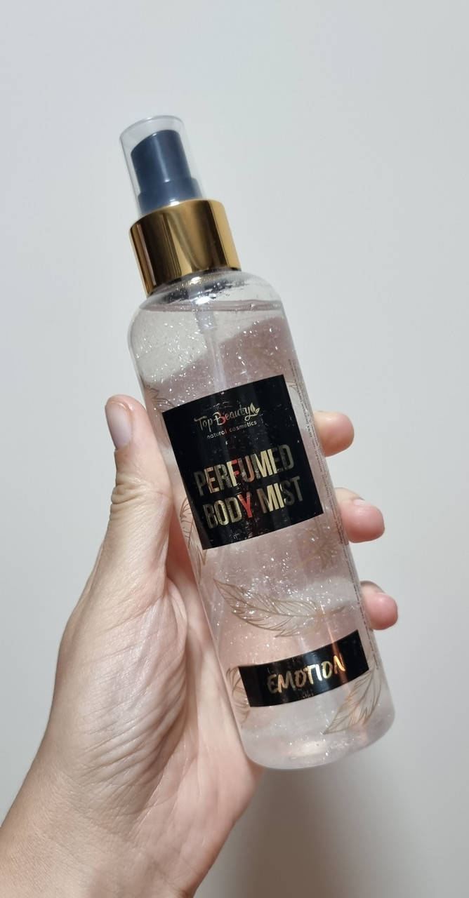 Парфюмированный спрей-мист для тела с шиммером Top Beauty Perfumed Body Mist аромат Emotion, 200 мл
Парфюмированный спрей-мист для тела с шиммером Top Beauty Perfumed Body Mist аромат Emotion, 200 мл