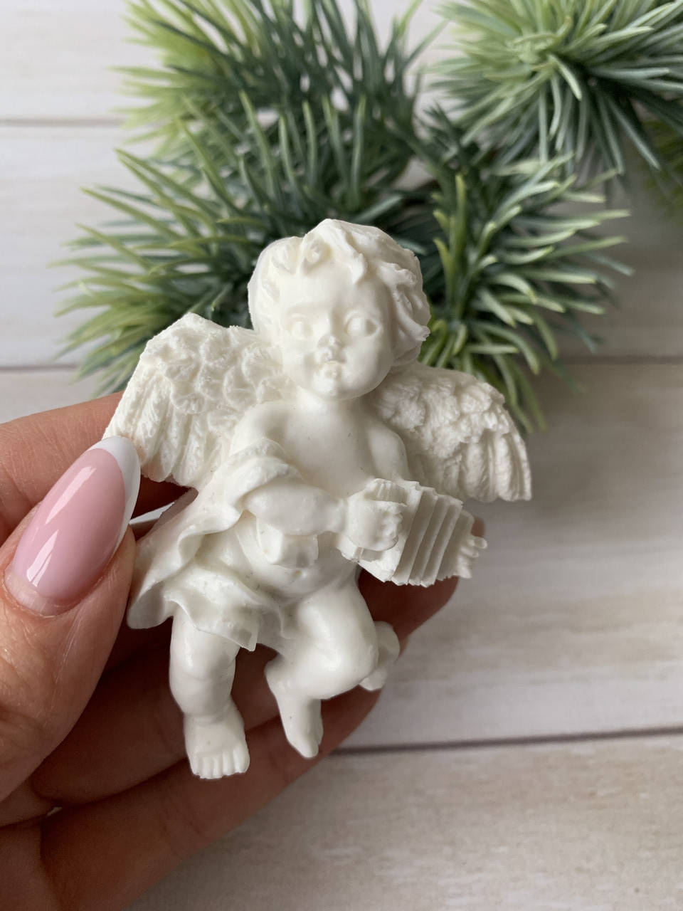 Декор из полимерной глины "Ангелочек большой", 6.8х5.8 см
Декор из полимерной глины "Ангелочек большой", 6.8х5.8 см