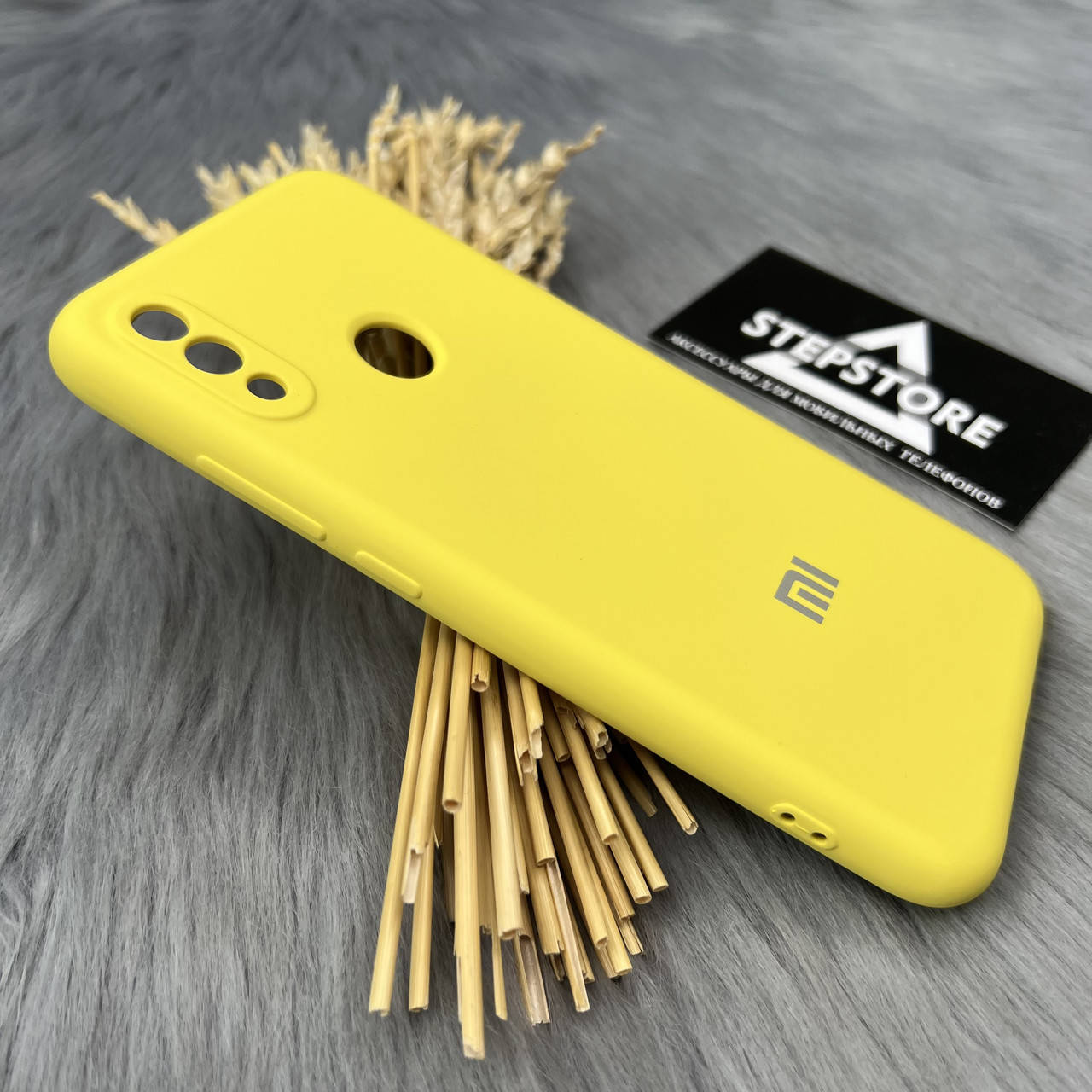 Чехол Silicone Case для Xiaomi Redmi Note 7 / Note 7 pro с микрофиброй противоударный силиконовый Желтый
Чехол Silicone Case для Xiaomi Redmi Note 7 / Note 7 pro с микрофиброй противоударный силиконовый Желтый