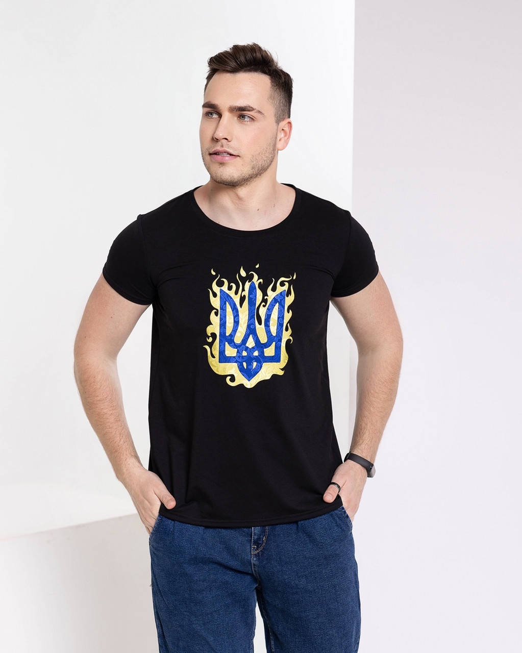 Футболка мужская Двунитка три.ж + аппликации, р-ры 46-58 (2цв) "VOJELAVI" недорого от прямого поставщика
Футболка мужская Двунитка три.ж + аппликации, р-ры 46-58 (2цв) "VOJELAVI" недорого от прямого поставщика