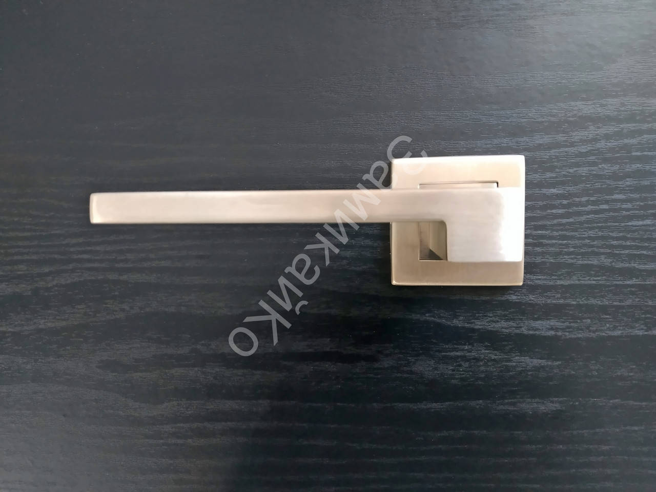 Дверная ручка Metal-Bud Saphire нержавейка
Дверная ручка Metal-Bud Saphire нержавейка