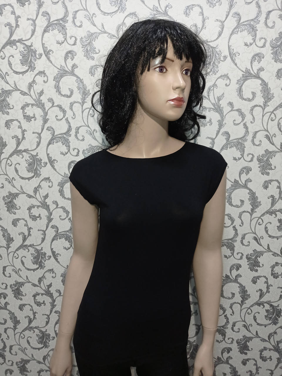 Футболка женская трикотажная однотонная 44 46, Черный
Футболка женская трикотажная однотонная 44 46, Черный