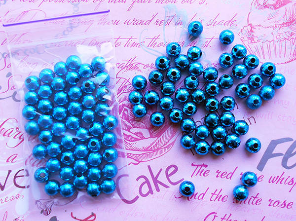 Бусина 6мм синя гальванізована (50шт), №05
Бусина 6мм синя гальванізована (50шт), №05