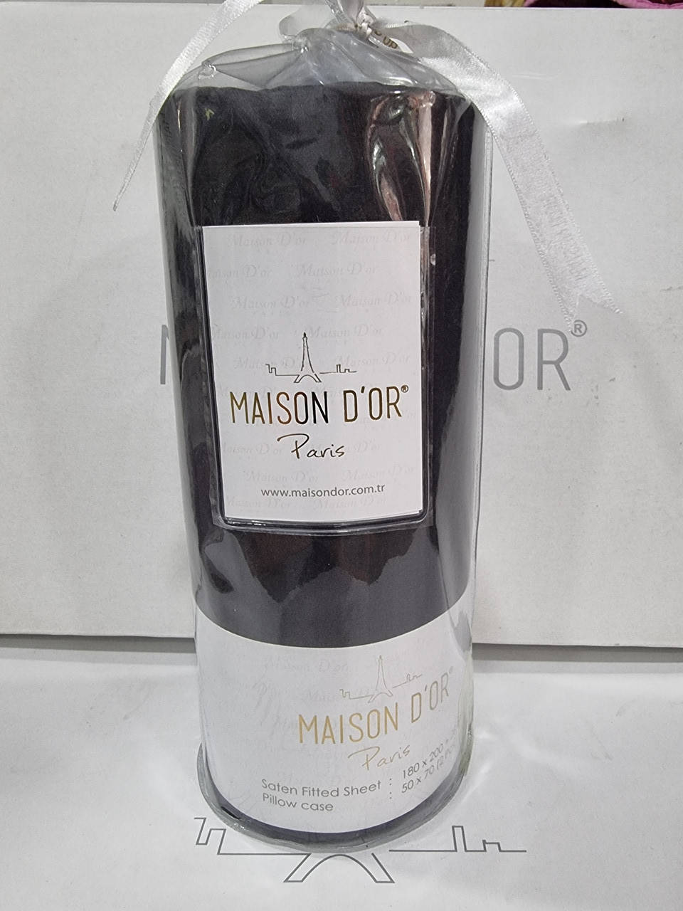 Простынь сатиновая Maison D'or antracite на резинке 180*200+наволочки 2-50*70, Темно-серый
Простынь сатиновая Maison D'or antracite на резинке 180*200+наволочки 2-50*70, Темно-серый