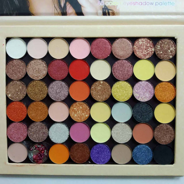 Палетка теней для век матовые перламутровые шиммерные 48 оттенков Huda Beauty Naughty 600800
Палетка теней для век матовые перламутровые шиммерные 48 оттенков Huda Beauty Naughty 600800