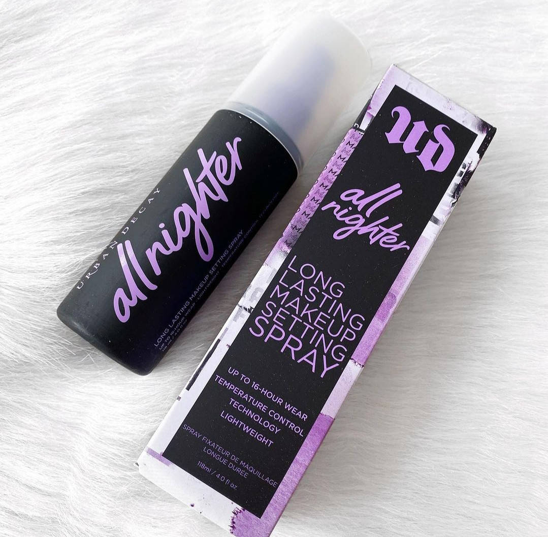 Спрей для закріплення макіяжу Urban Decay All Nighter Long Lastion Makeup Setting Spray
Спрей для закріплення макіяжу Urban Decay All Nighter Long Lastion Makeup Setting Spray