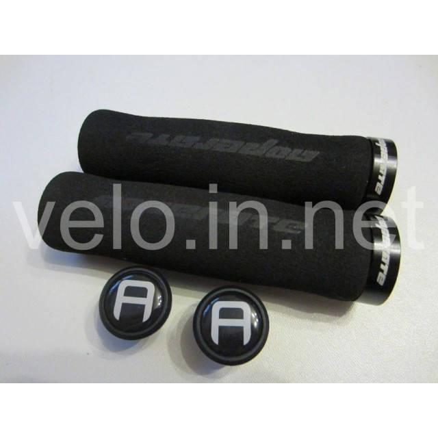 Грипсы AOPERATE GC-G224 130mm вспененная резина, эргономичные, черные с одним черным замком
Грипсы AOPERATE GC-G224 130mm вспененная резина, эргономичные, черные с одним черным замком