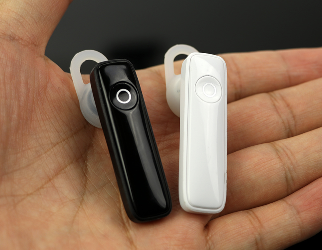 Bluetooth 4.0 гарнитура - совместима со всеми смартфонами
Bluetooth 4.0 гарнитура - совместима со всеми смартфонами