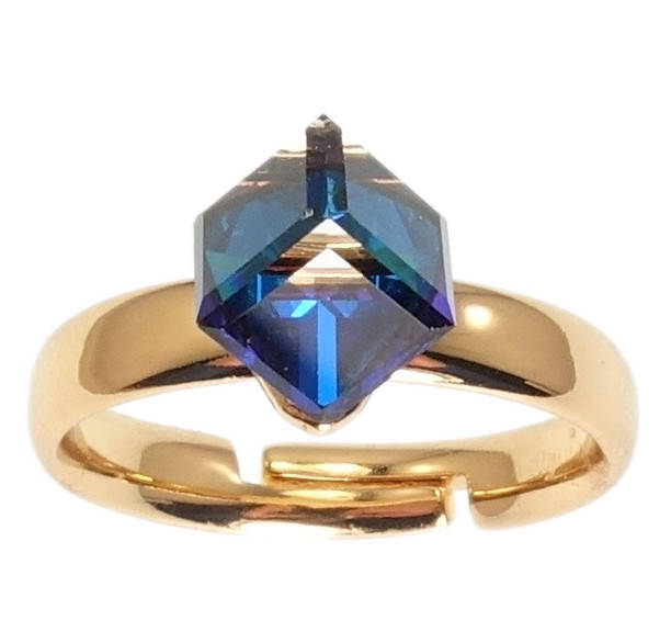 Кольцо Xuping Позолота 18K с кр-ми Swarovski "Кристальный куб Capri Blue 6х6мм" р.17-18,18-19
Кольцо Xuping Позолота 18K с кр-ми Swarovski "Кристальный куб Capri Blue 6х6мм" р.17-18,18-19