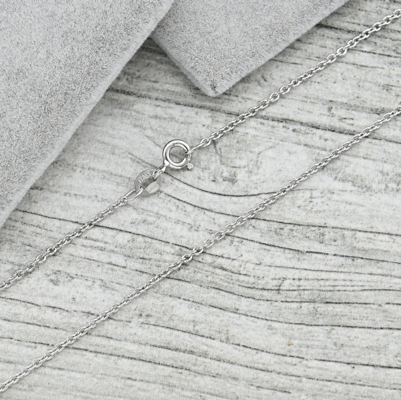 Серебряная цепочка Лунная дорожка родированная ТС5300152 ширина 1.5 мм длина 40
Серебряная цепочка Лунная дорожка родированная ТС5300152 ширина 1.5 мм длина 40