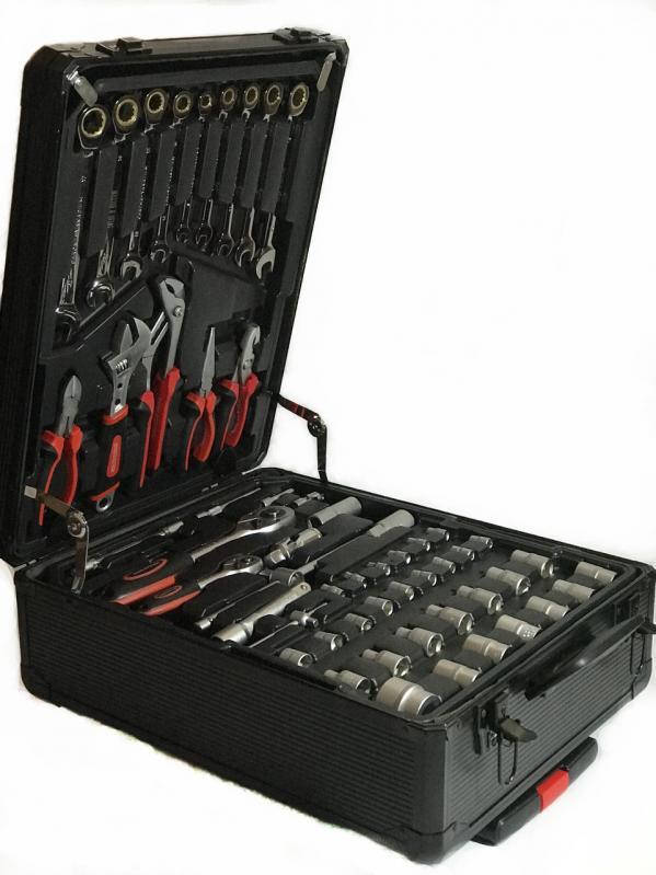 Набор инструментов Kassel tools professional Germany чемодан 409 предметов c трещетками
Набор инструментов Kassel tools professional Germany чемодан 409 предметов c трещетками