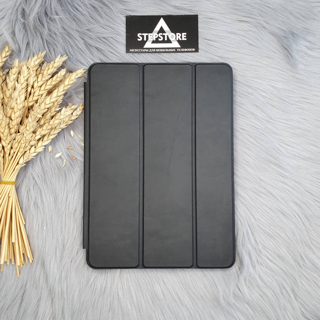 Книжка Smart case для Apple iPad Air 1 поколения кожаный противоударный с микрофиброй логотипом чёрный смарт, Черный
Книжка Smart case для Apple iPad Air 1 поколения кожаный противоударный с микрофиброй логотипом чёрный смарт, Черный