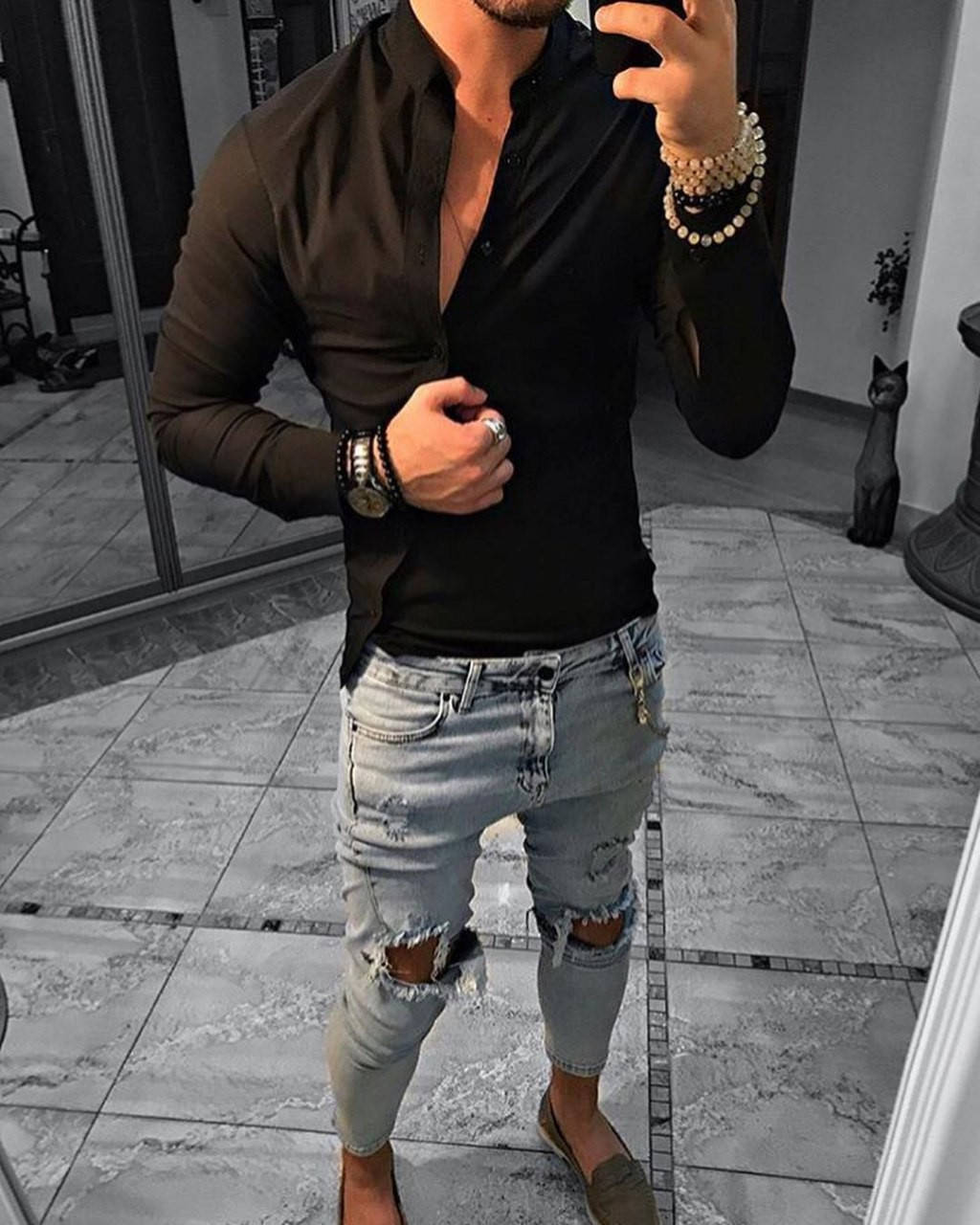 Молодежная мужская однотонная демисезонная рубашка с косой планкой черная - S, M, L, XL, 2XL, Черный 
Молодежная мужская однотонная демисезонная рубашка с косой планкой черная - S, M, L, XL, 2XL, Черный