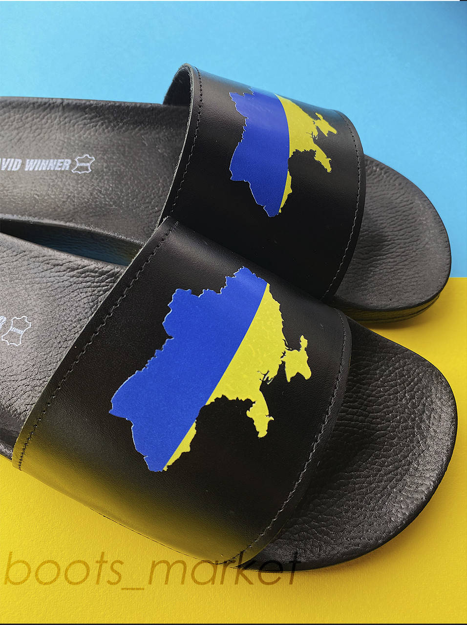 Мужские шлепанцы Украина черные кожаные тапочки с картой Украины шлепки сланцы с символикой Украины, Черный
Мужские шлепанцы Украина черные кожаные тапочки с картой Украины шлепки сланцы с символикой Украины, Черный