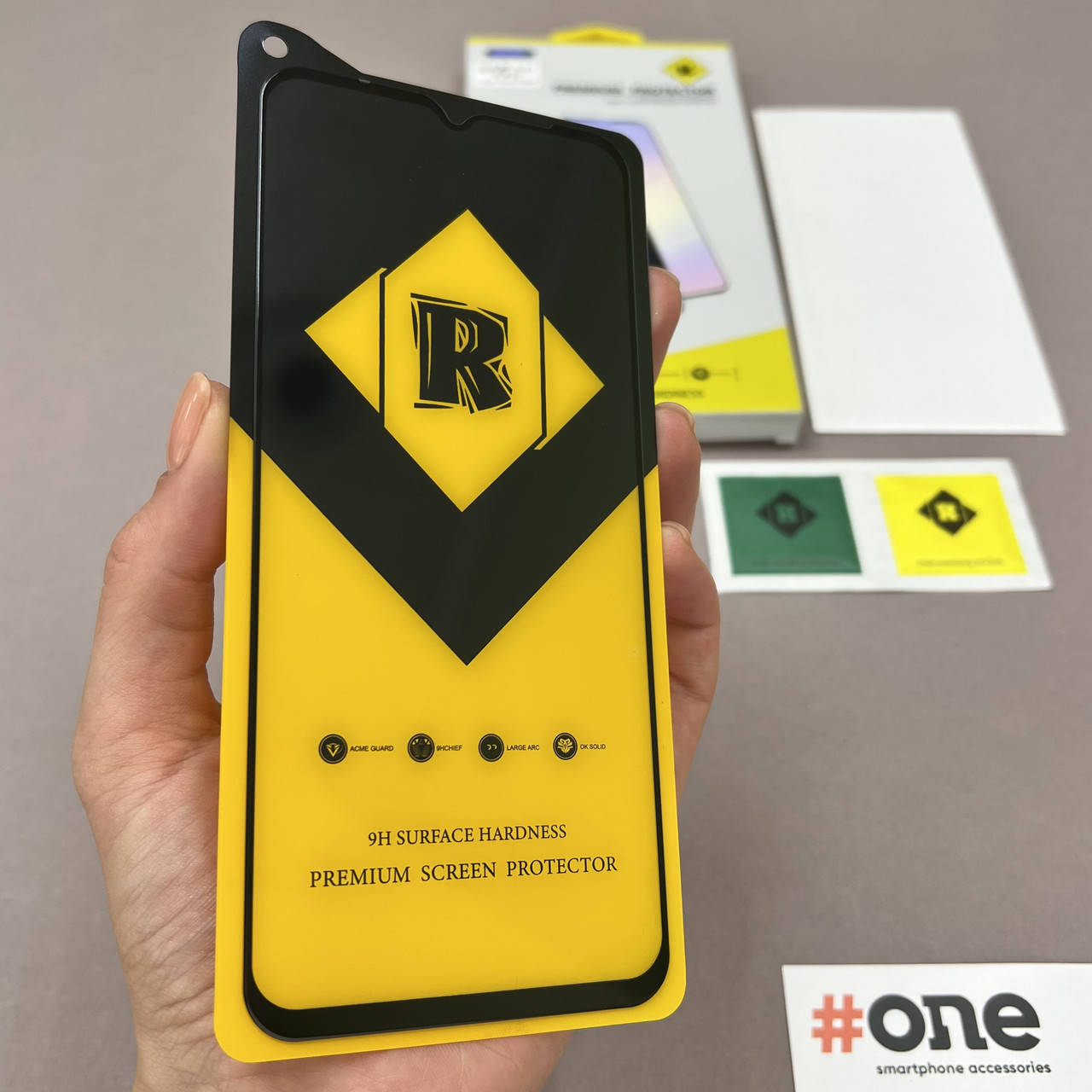 Защитное стекло на Realme 6i карбоновая пленка на зад и стекло комплект на телефон реалми 6и черное YLL, Черный
Защитное стекло на Realme 6i карбоновая пленка на зад и стекло комплект на телефон реалми 6и черное YLL, Черный