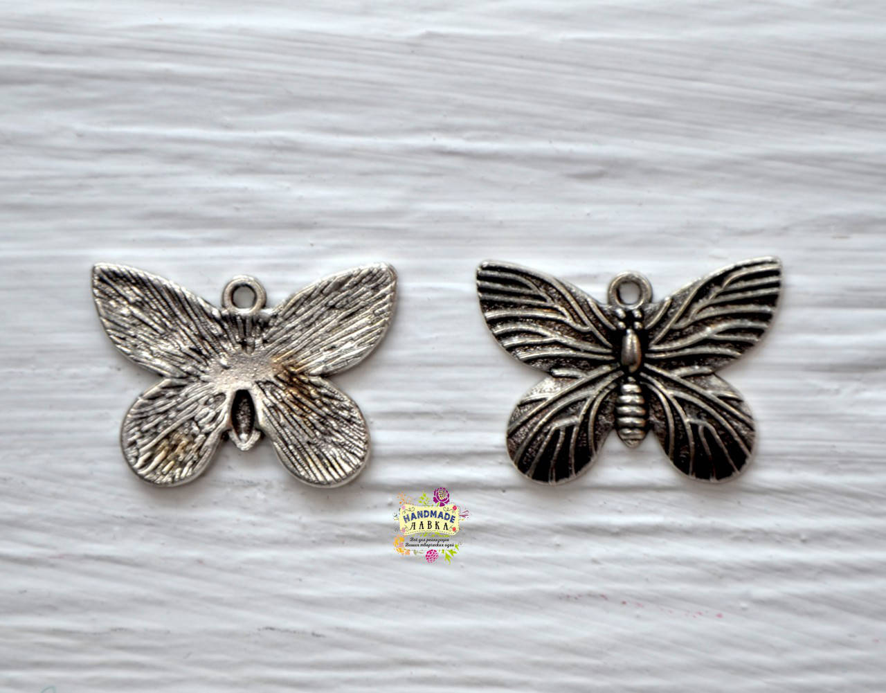 Подвеска металлическая, Бабочка, 40мм, 1 шт., античное серебро
Подвеска металлическая, Бабочка, 40мм, 1 шт., античное серебро