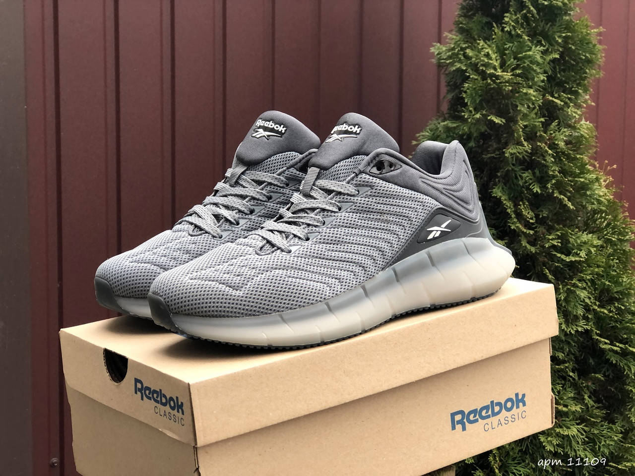 Reebok мужские весенние/летние/осенние серые кроссовки на шнурках.Демисезонные мужские на сетке кроссы, Серый
Reebok мужские весенние/летние/осенние серые кроссовки на шнурках.Демисезонные мужские на сетке кроссы, Серый
