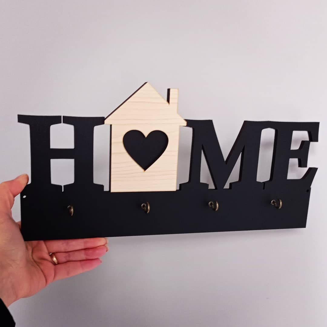 Ключница настенная из дерева. Хоум. Вешалка для ключей.
Ключница настенная из дерева. Хоум. Вешалка для ключей.