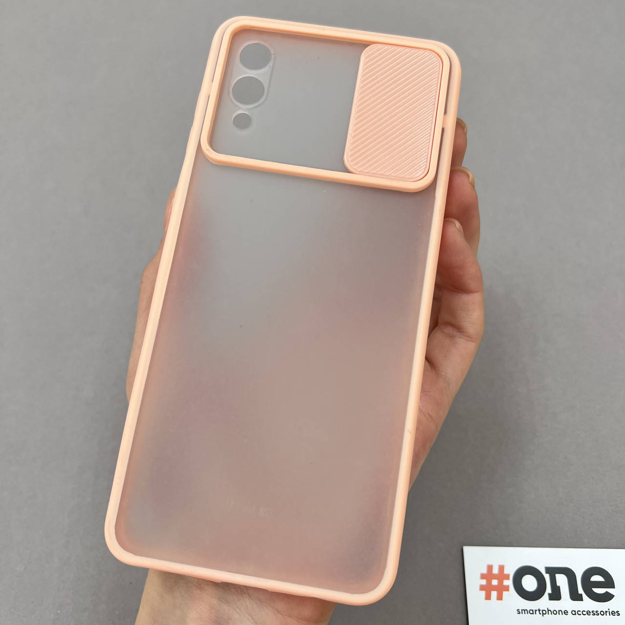 Чехол для Samsung Galaxy A02 матовый со шторкой для камеры чехол на телефон самсунг А02 персиковый Cur
Чехол для Samsung Galaxy A02 матовый со шторкой для камеры чехол на телефон самсунг А02 персиковый Cur