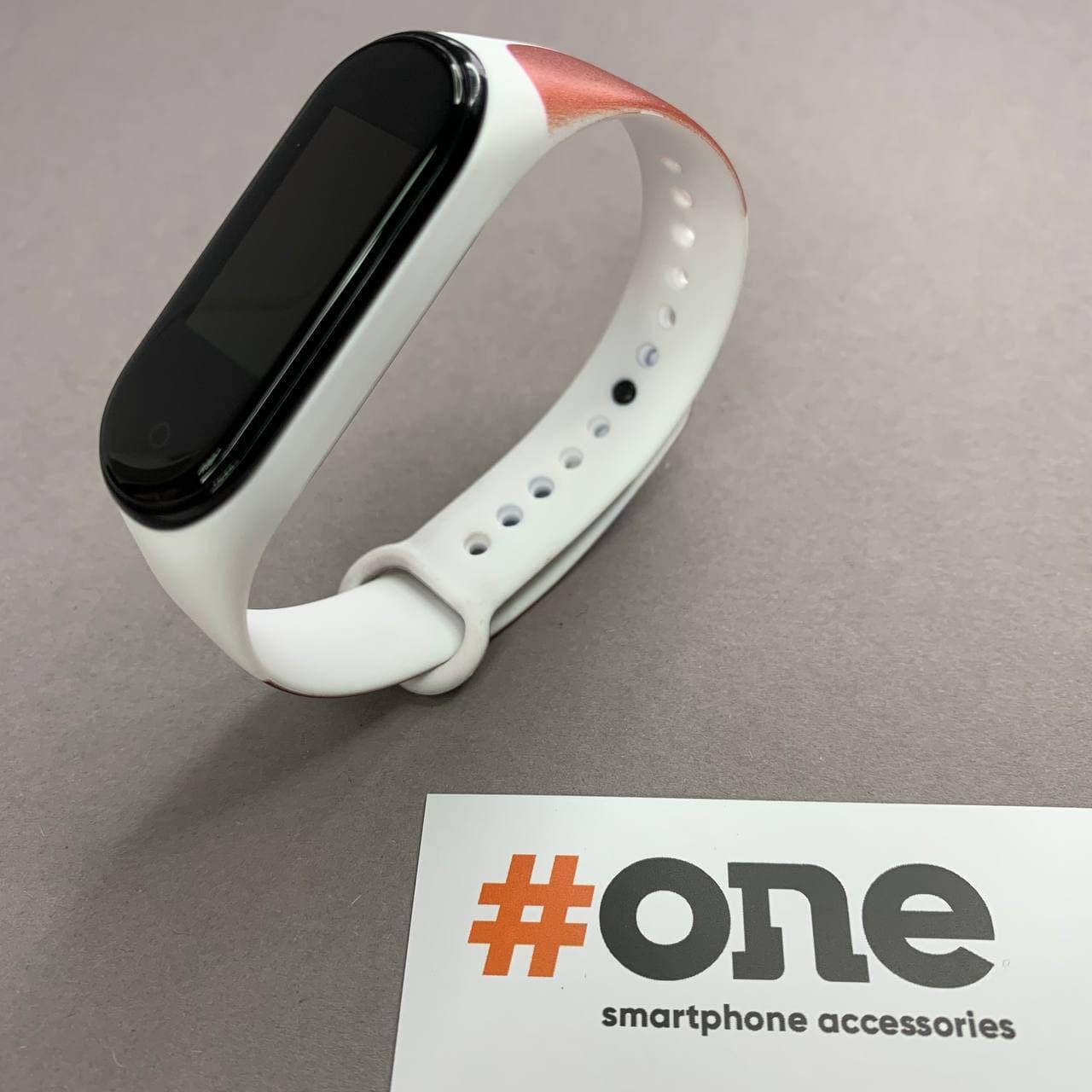 Ремешок для Xiaomi Mi Band 4 силиконовый цветной браслет для фитнесс трекера ми бенд 4 белый MLT мод 8
Ремешок для Xiaomi Mi Band 4 силиконовый цветной браслет для фитнесс трекера ми бенд 4 белый MLT мод 8