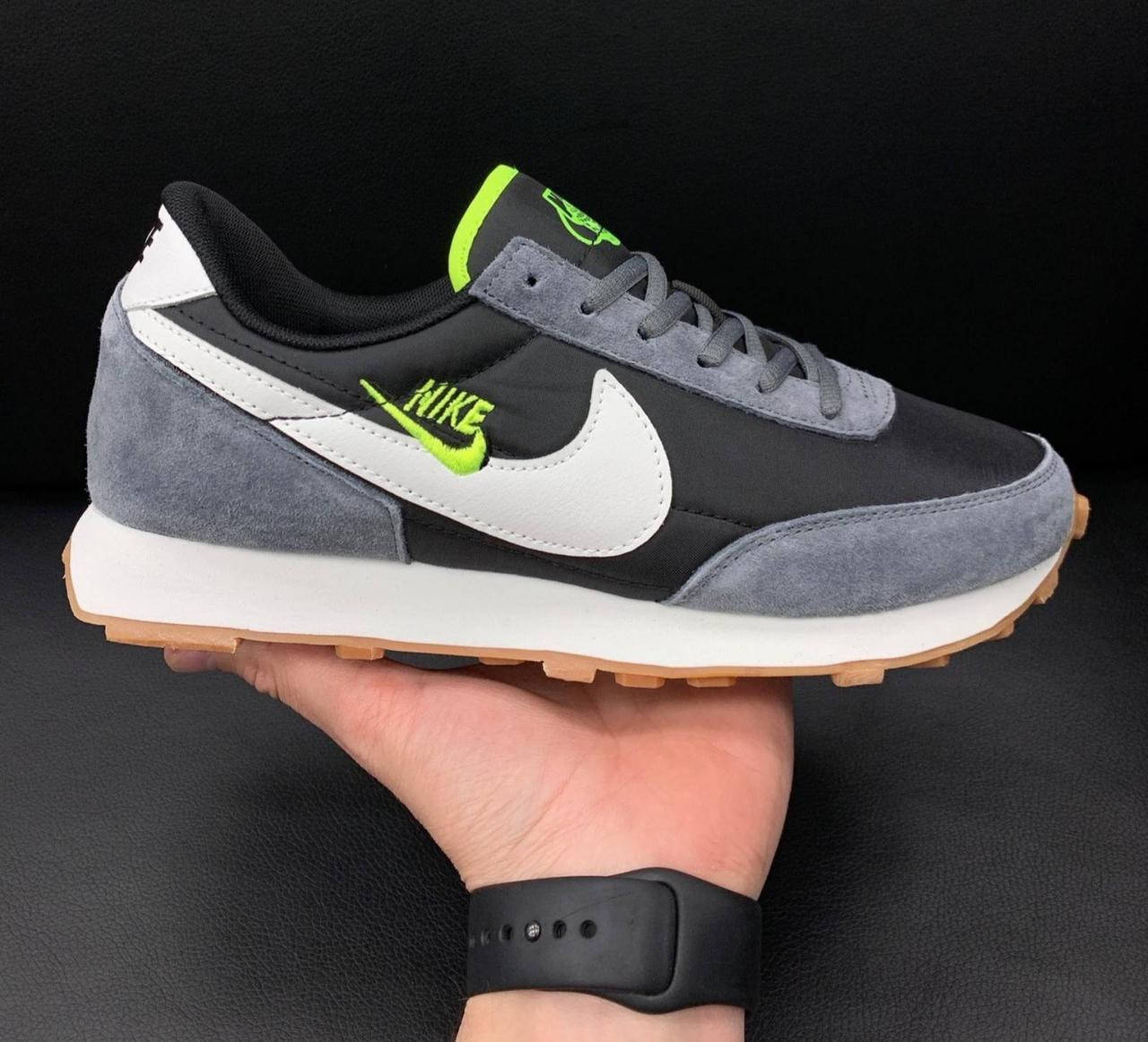Мужские демисезонные кроссовки замшевые фирменные молодежные Nike Air Tailwind 79 серые с черным р 41-46, Серый
Мужские демисезонные кроссовки замшевые фирменные молодежные Nike Air Tailwind 79 серые с черным р 41-46, Серый