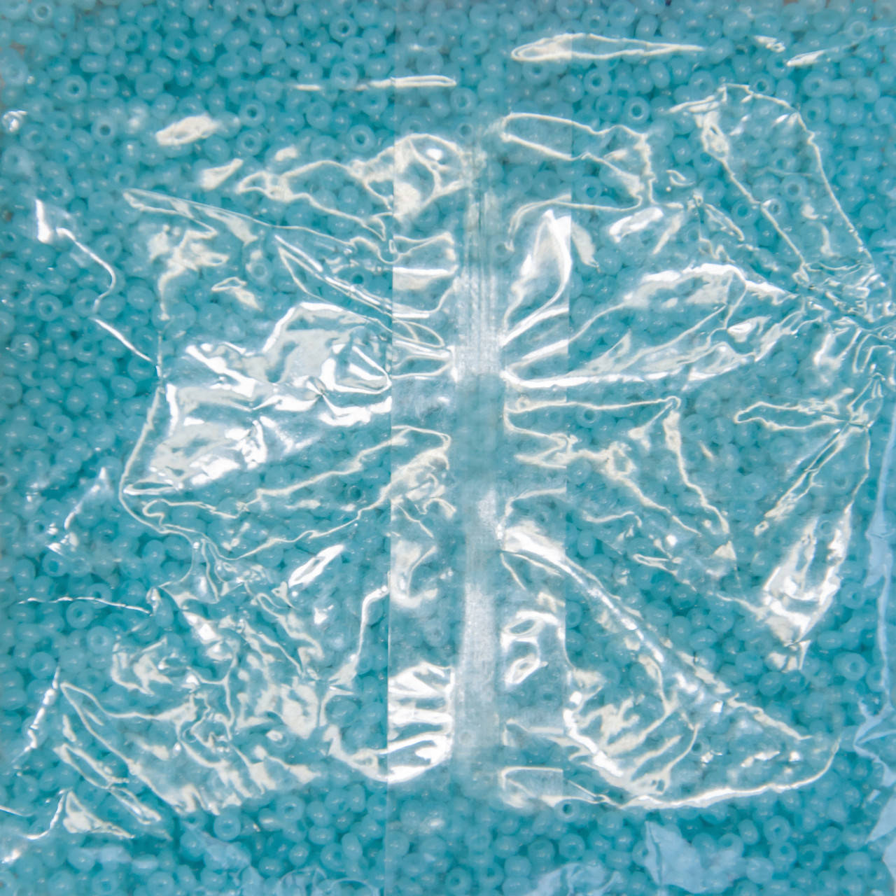 Бисер Чешский Preciosa 10/0 50г 02165 голубой алебастр 
Бисер Чешский Preciosa 10/0 50г 02165 голубой алебастр