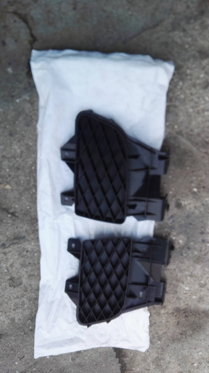 Заглушки решітки протитуманок Mazda 323 f s BJ 1998-2004 протитуманних фар галогенок противотуманки мазда, Черный
Заглушки решітки протитуманок Mazda 323 f s BJ 1998-2004 протитуманних фар галогенок противотуманки мазда, Черный