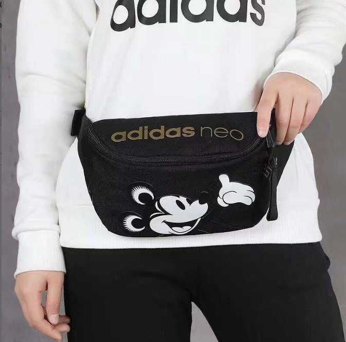 Поясная сумка, бананка adidas Mickey Black (черная). Крутейшая бананка Адидас с Микки Маусом, Черный
Поясная сумка, бананка adidas Mickey Black (черная). Крутейшая бананка Адидас с Микки Маусом, Черный