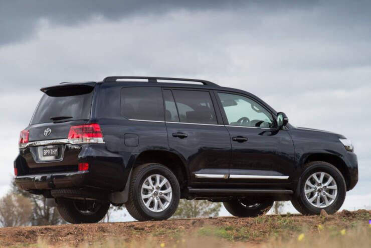 Молдинги на двери Toyota Land Cruiser 200 2007-2021 дизайн в стиле рестайлинг 2016+ хромированные
Молдинги на двери Toyota Land Cruiser 200 2007-2021 дизайн в стиле рестайлинг 2016+ хромированные