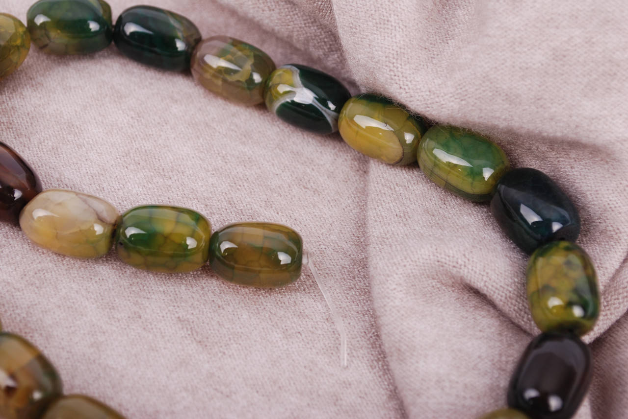 Агат (бусины на нити)
Агат (бусины на нити)