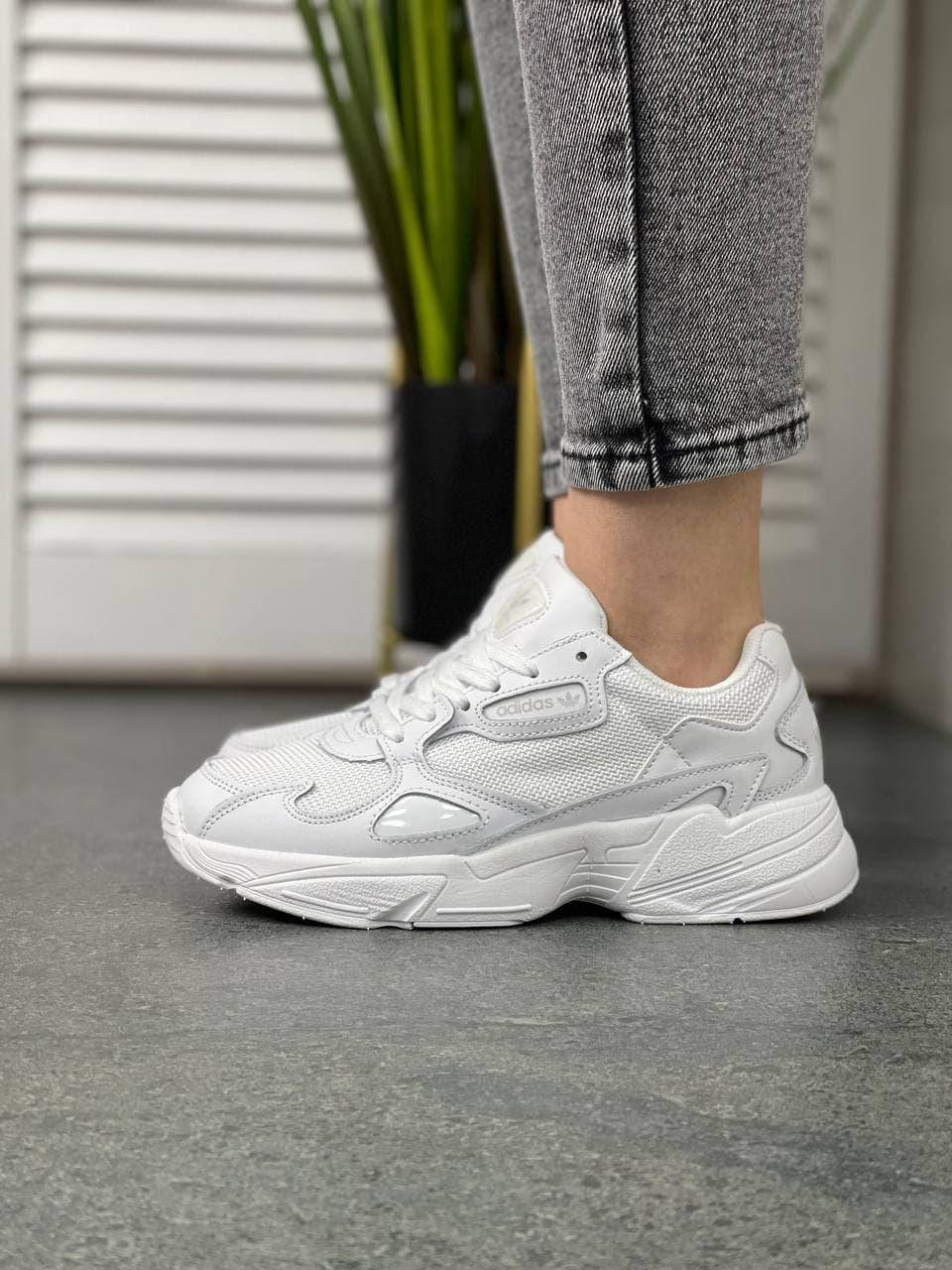 Кожаные белые кроссовки Adidas falcon whiteшикарные женские кроссовкиполностью белые адидас фалкон, Белый
Кожаные белые кроссовки Adidas falcon whiteшикарные женские кроссовкиполностью белые адидас фалкон, Белый