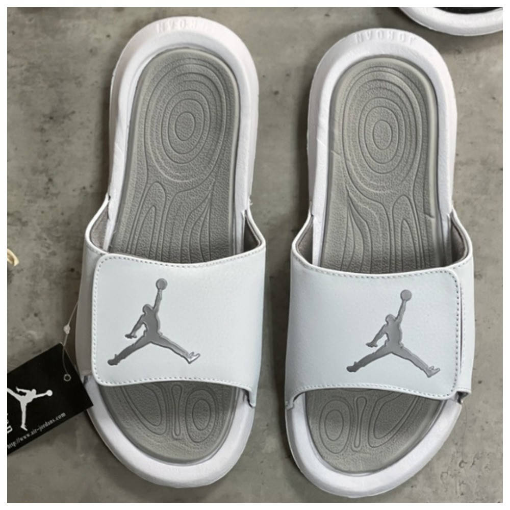 Мужские шлепанцы Jordan Break, белые кожаные шлепки джордан серые сланцы слипоны тапки, Белый
Мужские шлепанцы Jordan Break, белые кожаные шлепки джордан серые сланцы слипоны тапки, Белый