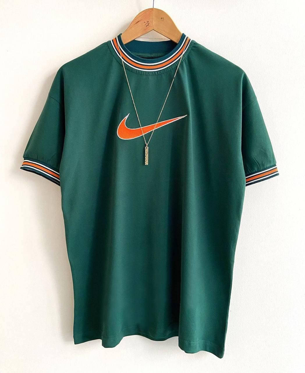 Унисекс Винтажная Футболка Nike Vintage (Retro) в Зеленом Цвете | Зеленая Футболка Найк Ретро ( Винтаж ) L
Унисекс Винтажная Футболка Nike Vintage (Retro) в Зеленом Цвете | Зеленая Футболка Найк Ретро ( Винтаж ) L