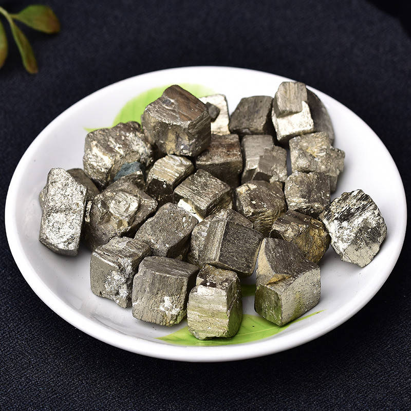 Натуральный камень Пирит 5 шт. Минирал Pyrite 8-15 мм. Серный колчедан. Железный колчедан. Огненный камень.
Натуральный камень Пирит 5 шт. Минирал Pyrite 8-15 мм. Серный колчедан. Железный колчедан. Огненный камень.