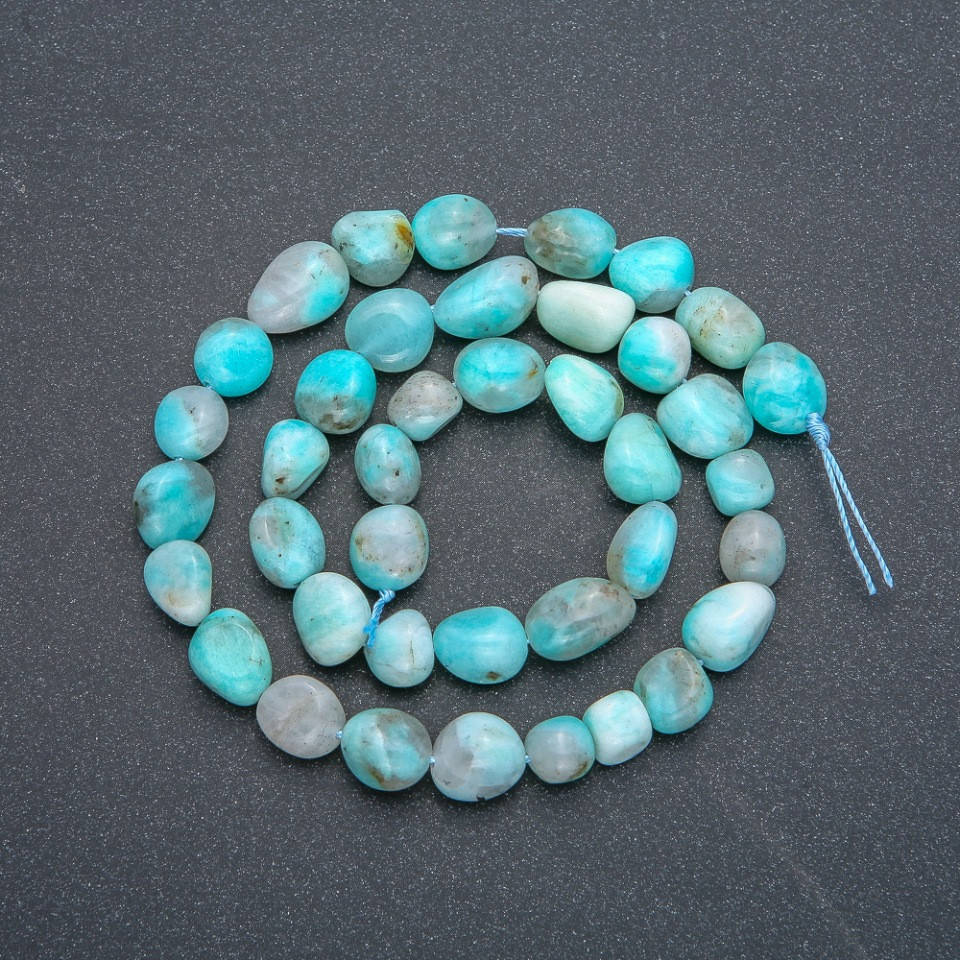 Бусины на нитке из натурального камня Амазонит галтовка d-8х10мм L-40см +-
Бусины на нитке из натурального камня Амазонит галтовка d-8х10мм L-40см +-
