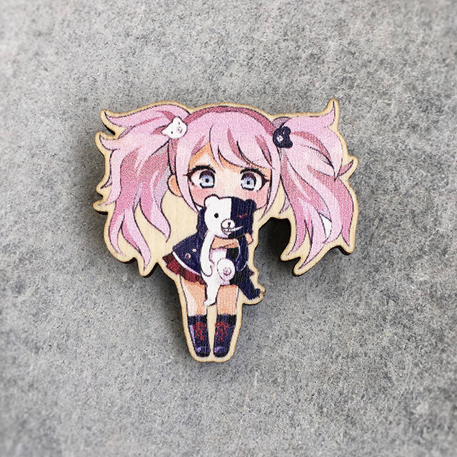 "Джунко Эношима и Монокума (Данганромпа / Danganronpa)" брошь деревянная с уф-печатью