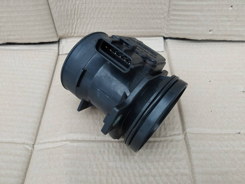 Расходомер воздуха Ford Focus 1998-2004 1.8 16V 2.0 16V 98AB-12B579-B3B; 98AB-12B579-B2B; 98AB-12B579-B1B
Расходомер воздуха Ford Focus 1998-2004 1.8 16V 2.0 16V 98AB-12B579-B3B; 98AB-12B579-B2B; 98AB-12B579-B1B