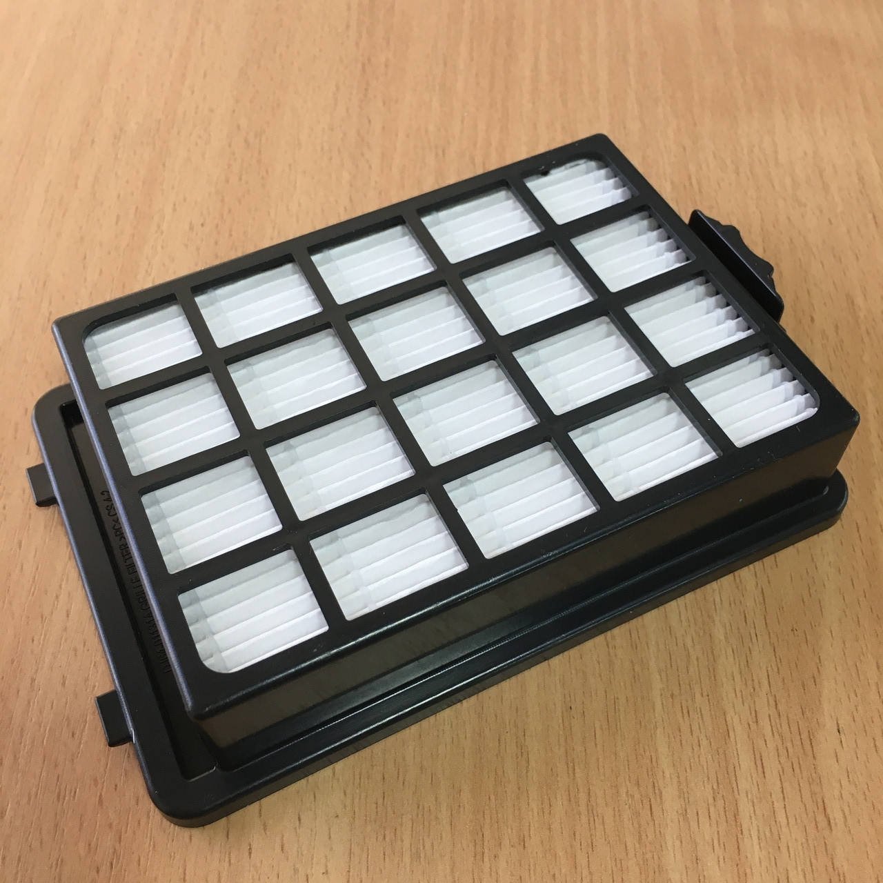 Фильтр выходной HEPA Samsung DJ97-01962A для пылесоса SC21K5170HG, VC15K4176HG, SC21F50, SC15H40., SC07F.
Фильтр выходной HEPA Samsung DJ97-01962A для пылесоса SC21K5170HG, VC15K4176HG, SC21F50, SC15H40., SC07F.