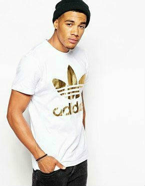 Футболка Adidas 
Футболка Adidas